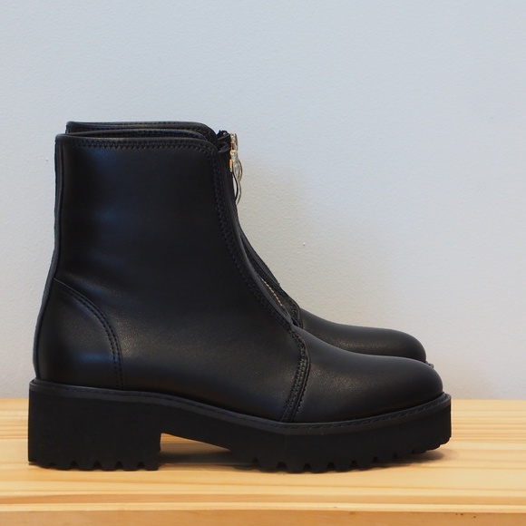 Center Zip Bootie Black - Picture 3 of 3